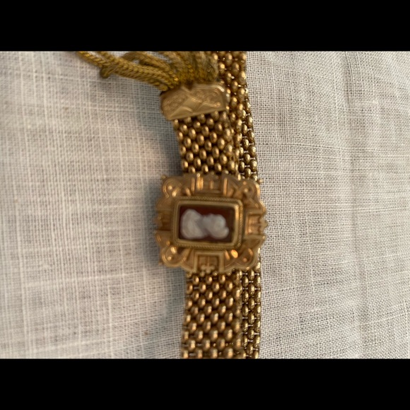 Vintage cameo mesh gold slide bracelet - Picture 3 of 5